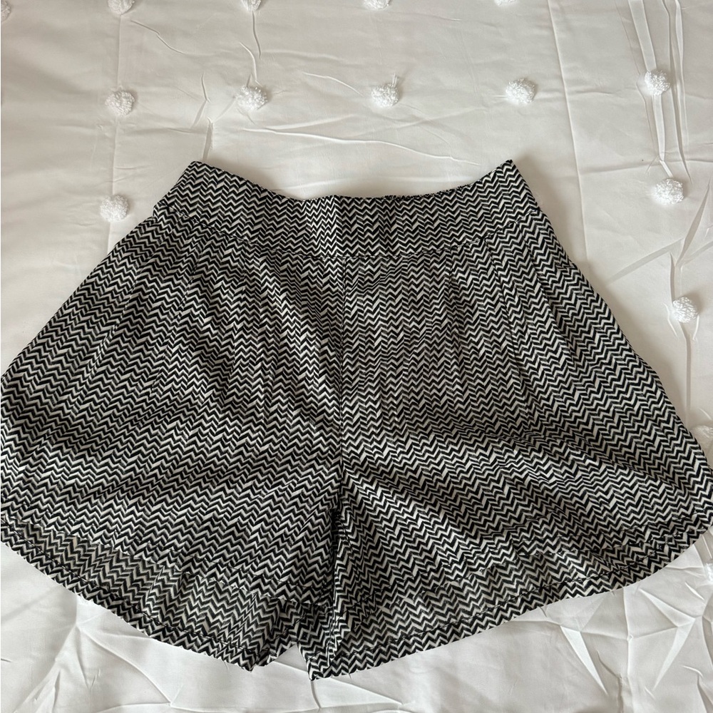 American Eagle Outfitters High Waist Black and White Shorts